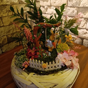 Hintázó nyuszi, Otthon & Életmód, Dekoráció, Asztal és polc dekoráció, Asztaldísz, Mindenmás, Virágkötés, MESKA