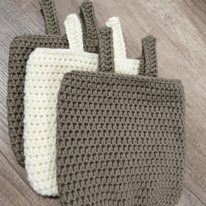 Horgolt pelenkatartó kiságyra - Meska.hu