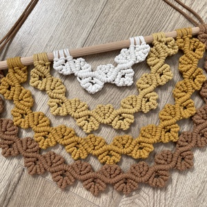 Leaf half mandala , Otthon & Életmód, Dekoráció, Fali és függő dekoráció, Falra akasztható dekor, Csomózás, MESKA