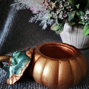 Egyedileg festett tök alakú tároló  - otthon & életmód - dekoráció - halloween - halloweeni tök és lámpás - Meska.hu