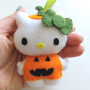Hello Kitty Halloween függődísz, Hello Kitty dekoráció, cicás halloween - otthon & életmód - dekoráció - halloween - halloweeni dekoráció - Meska.hu