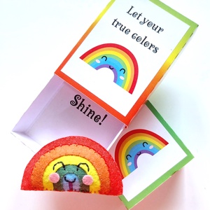 Zseb ölelés szívárvány, Pride zsebölelés ajándékötlet, LGBTQIA2S+ üzenetdoboz ajándék - Meska.hu
