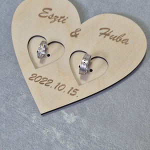 Egyedi gravírozott fa gyűrűtartó szív - esküvőre, évfordulóra - esküvő - kiegészítők - gyűrűtartó & gyűrűpárna - Meska.hu Egyedi gravírozott fa gyűrűtartó szív - esküvőre, évfordulóra - esküvő - kiegészítők - gyűrűtartó & gyűrűpárna - Meska.hu