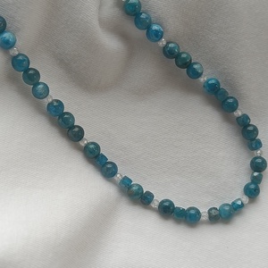 Apatit nyaklánc  - ékszer - nyaklánc - gyöngyös nyaklánc - Meska.hu