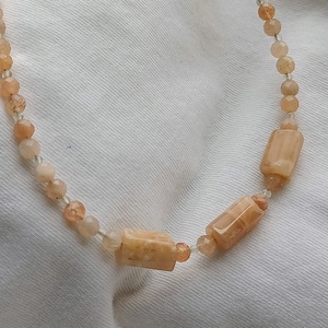 Napkő nyaklánc  - ékszer - nyaklánc - gyöngyös nyaklánc - Meska.hu