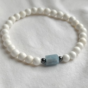 Kagyló karkötő akvamarinnal, Ékszer, Karkötő, Gyöngyös karkötő, Ékszerkészítés, MESKA