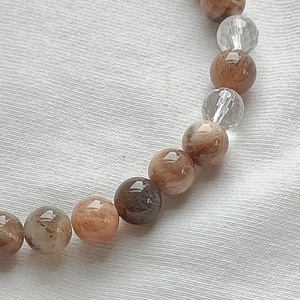 Elegáns holdkő karkötő - Meska.hu