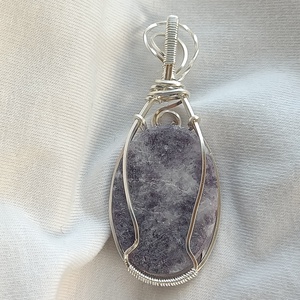 Lepidolit medál - ékszer - nyaklánc - medál - Meska.hu