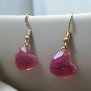Magenta Szívvarázs Fülbevaló, Ékszer, Fülbevaló, Lógó fülbevaló, Ékszerkészítés, MESKA