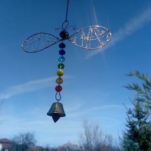 Szitakötő függő drótból, gyöngyből csakra színekkel - otthon & lakás - dekoráció - Meska.hu