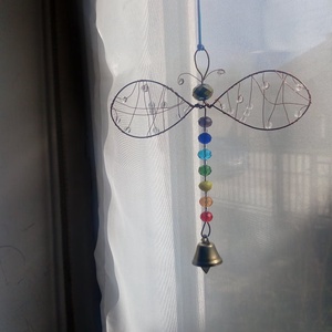Szitakötő függő drótból, gyöngyből csakra színekkel - otthon & életmód - dekoráció - Meska.hu