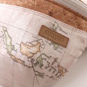 Indonézia térképmintás övtáska, kistáska, crossbody - táska & tok - övtáska - Meska.hu