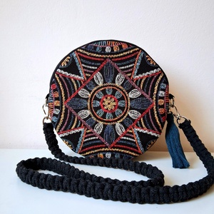 Körtáska, kis táska, válltáska, geometrikus mintás gobelin szövetből makramé vállpánttal - táska & tok - kézitáska & válltáska - válltáska - Meska.hu