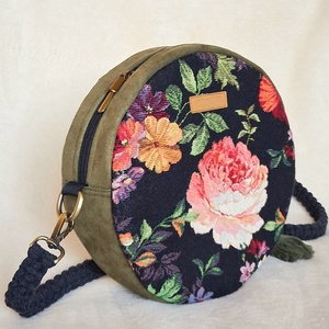 Zöld, rózsamintás körtáska, válltáska, valódi gobelin szövetből makramé vagy műbőr vállpánttal, Táska & Tok, Kézitáska & válltáska, Válltáska, Csomózás, Varrás, MESKA