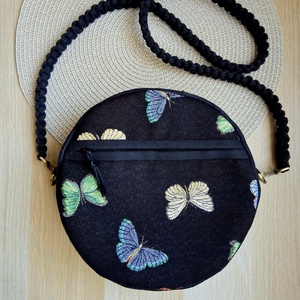 Pillangókkörtáska, válltáska, valódi gobelin szövetből, makramé vagy műbőr vállpánttal - táska & tok - kézitáska & válltáska - válltáska - Meska.hu