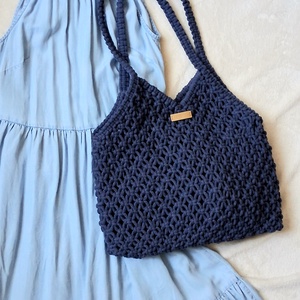 Farmerkék színű makramé táska, válltáska - táska & tok - kézitáska & válltáska - válltáska - Meska.hu