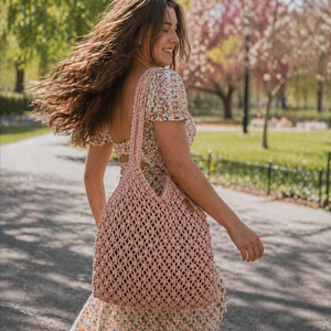 Púderrózsaszín, makramé táska, válltáska - Meska.hu