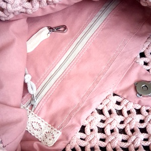 Púderrózsaszín, makramé táska, válltáska - táska & tok - kézitáska & válltáska - válltáska - Meska.hu