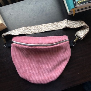 Minimalist kordbársony  övtáska - Hip Bag MAXI OLDROSE - Meska.hu