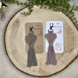 Makramé szív kulcstartó 4x15 cm - táska & tok - kulcstartó & táskadísz - kulcstartó - Meska.hu