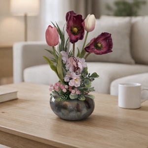 Tavaszi asztaldísz festett üveg kaspóban - Meska.hu