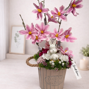 Tavaszi asztaldíszek fém kaspóban - otthon & életmód - virágdekoráció - virágdíszek - virágdísz kaspóban - Meska.hu