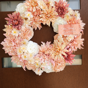 Tavaszi ajtódísz 40 cm-es pasztell barack, Otthon & Életmód, Dekoráció, Ajtó- és ablak dekoráció, Ajtódísz & Kopogtató, Mindenmás, MESKA