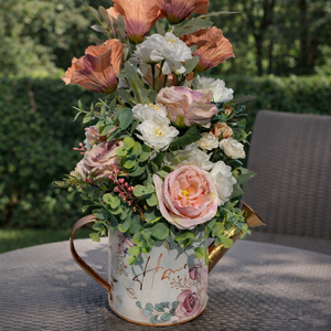 Tavaszi asztaldísz fém kannában- barack - Meska.hu