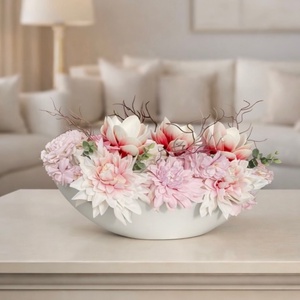 Tavaszi magnóliás asztaldíszek 40 cm csónak kaspóban - otthon & életmód - virágdekoráció - virágdíszek - virágdísz kaspóban - Meska.hu