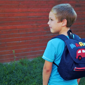 Marci autós hátizsák - táska & tok - hátizsák - iskolatáska - Meska.hu