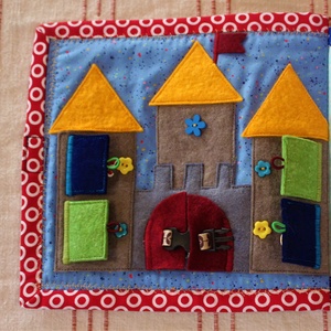 Csendeskönyv-Vár - játék & sport - textilkönyv & babakönyv - Meska.hu