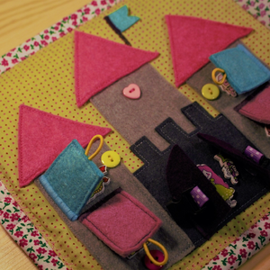 Csendeskönyv-Vár - játék & sport - textilkönyv & babakönyv - Meska.hu