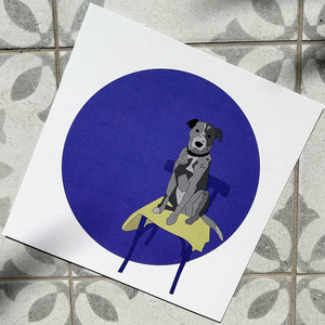 Kutya illusztráció (nyomtatott kép) - Kávé a széken - művészet - grafika & illusztráció - művészi nyomat - Meska.hu