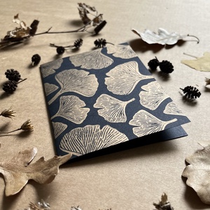 Ginkgo Greetings Képeslap, Linónyomat - otthon & életmód - papír, írószer - ajándékozás kellékei - képeslap, üdvözlőlap - Meska.hu