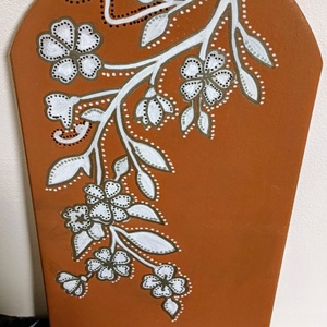 Házszám cserép - fehér virágokkal - Meska.hu