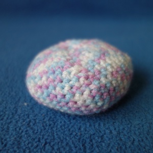 Horgolt kézi babzsák stresszlabda -  - Meska.hu