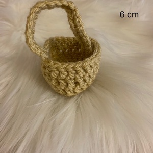 Horgolt kiskosár - otthon & életmód - dekoráció - fali és függő dekoráció - függődísz - Meska.hu