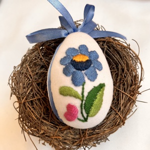 Hímzett húsvéti tojás - ünnepi díszek, dekorációk - húsvéti díszek és dekorációk - húsvéti asztaldíszek - Meska.hu