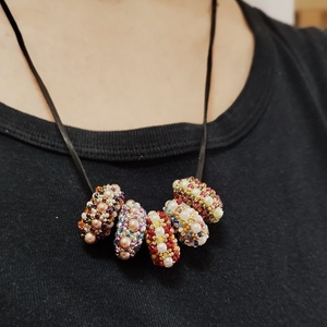 5 Rings nyaklánc, Ékszer, Nyaklánc, Gyöngyös nyaklánc, Gyöngyfűzés, gyöngyhímzés, MESKA