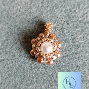 Elegance medál csomag , Ékszer, Nyaklánc, Gyöngyös nyaklánc, Gyöngyfűzés, gyöngyhímzés, MESKA