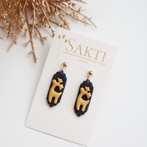 Rénszarvas mintás fülbevaló, függő fülbevaló, fülbevaló - ékszer - fülbevaló - lógó fülbevaló - Meska.hu