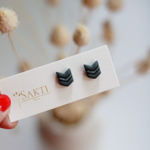 Sötétzöld elegáns gomb fülbevaló, gomb fülbevaló, Ékszer, Fülbevaló, Pötty fülbevaló, Gyurma, Ékszerkészítés, MESKA