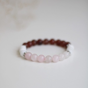 Ami a nőnek kell karkötő, ásvány karkötő, karkötő - Meska.hu