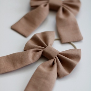 Barna hajgumi, hajdísz, hajbavaló, Ruha & Divat, Hajdísz & Hajcsat, Hajgumi, Varrás, MESKA