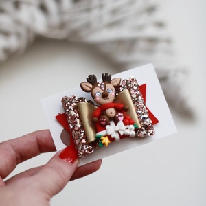 Rénszarvas ajándékkal hajcsat - ruha & divat - hajdísz & hajcsat - hajcsat & hajtű - Meska.hu