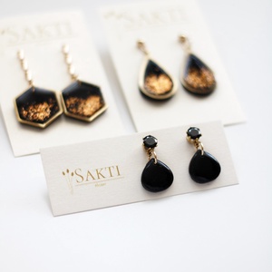 Csepp alakú köves függő fülbevaló - ékszer - fülbevaló - lógó fülbevaló - Meska.hu