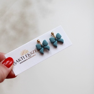 Pici teal masni fülbevaló - ékszer - fülbevaló - pötty fülbevaló - Meska.hu