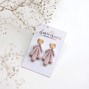 Ekrü függő fülbevaló - Meska.hu