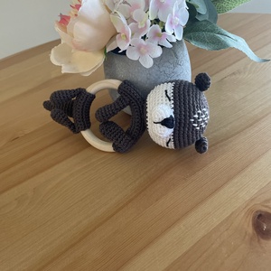 Horgolt Vidra Csörgő - baba - mama - baba játékok - csörgő - Meska.hu