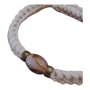 Beige horgolt karkötő  gyöngyökkel., Ékszer, Karkötő, Gyöngyös karkötő, Horgolás, Gyöngyfűzés, gyöngyhímzés, MESKA